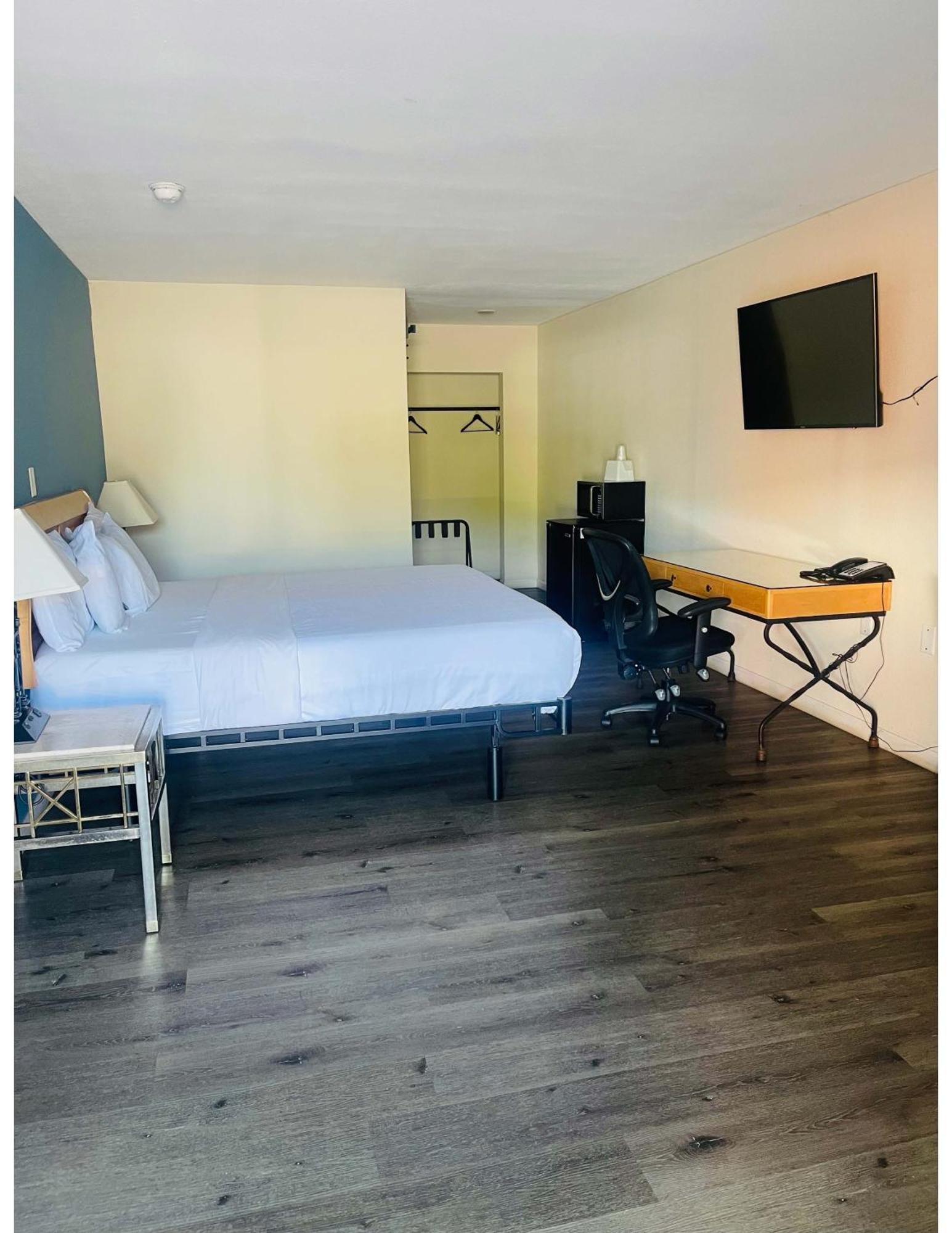 Bourbon Capital Inn バーズタウン エクステリア 写真